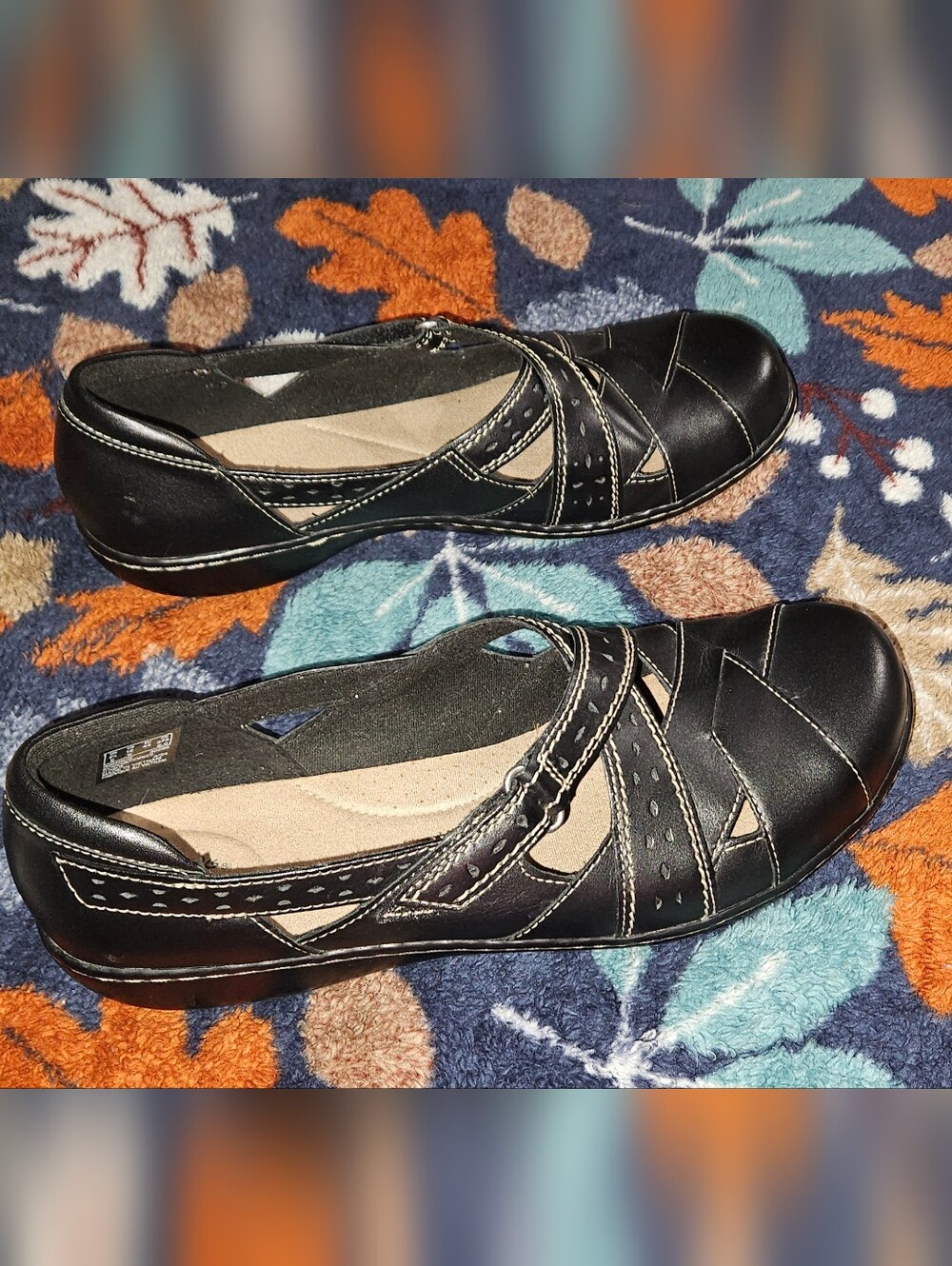 Clarks Women's Leather Loafer Shoe Size 12Wide